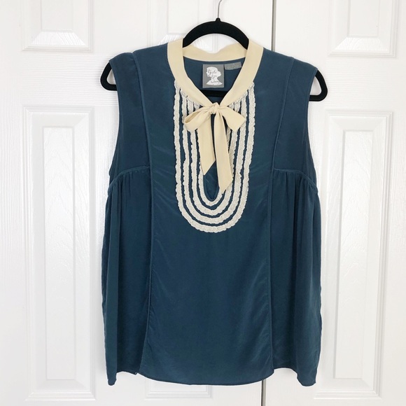 Anthropologie Tops - Anthropologie Girls From Savoy silk tie neck top